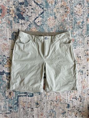 Patagonia Women’s Stretch Traveler Shorts - 6 - Shale (Khaki)